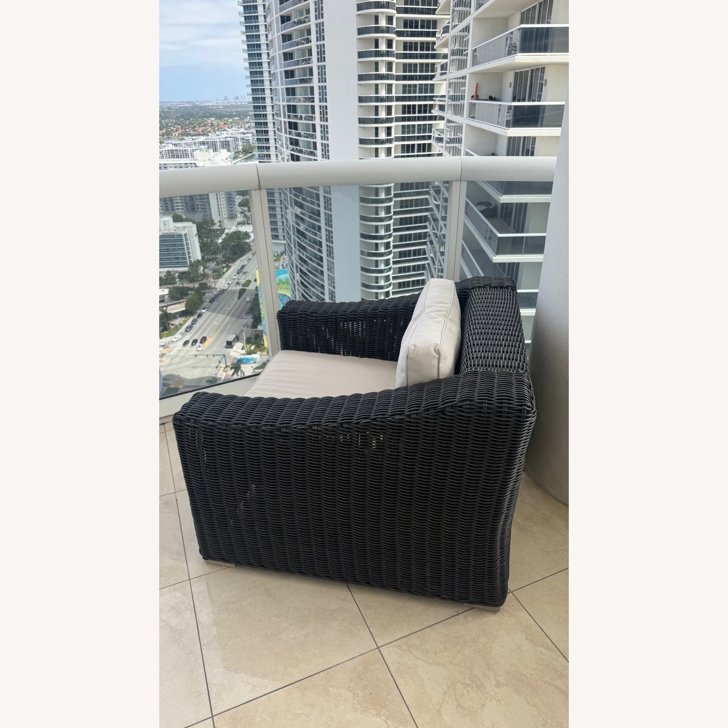 City Furniture Fina Collection Outdoor Living Set - image-8