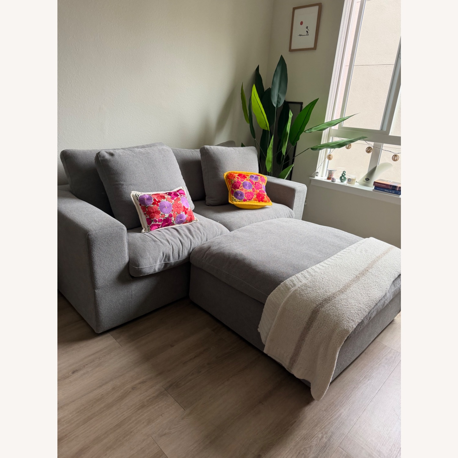 Bed Bath & Beyond Light Gray 3+ Piece Sectional - image-5