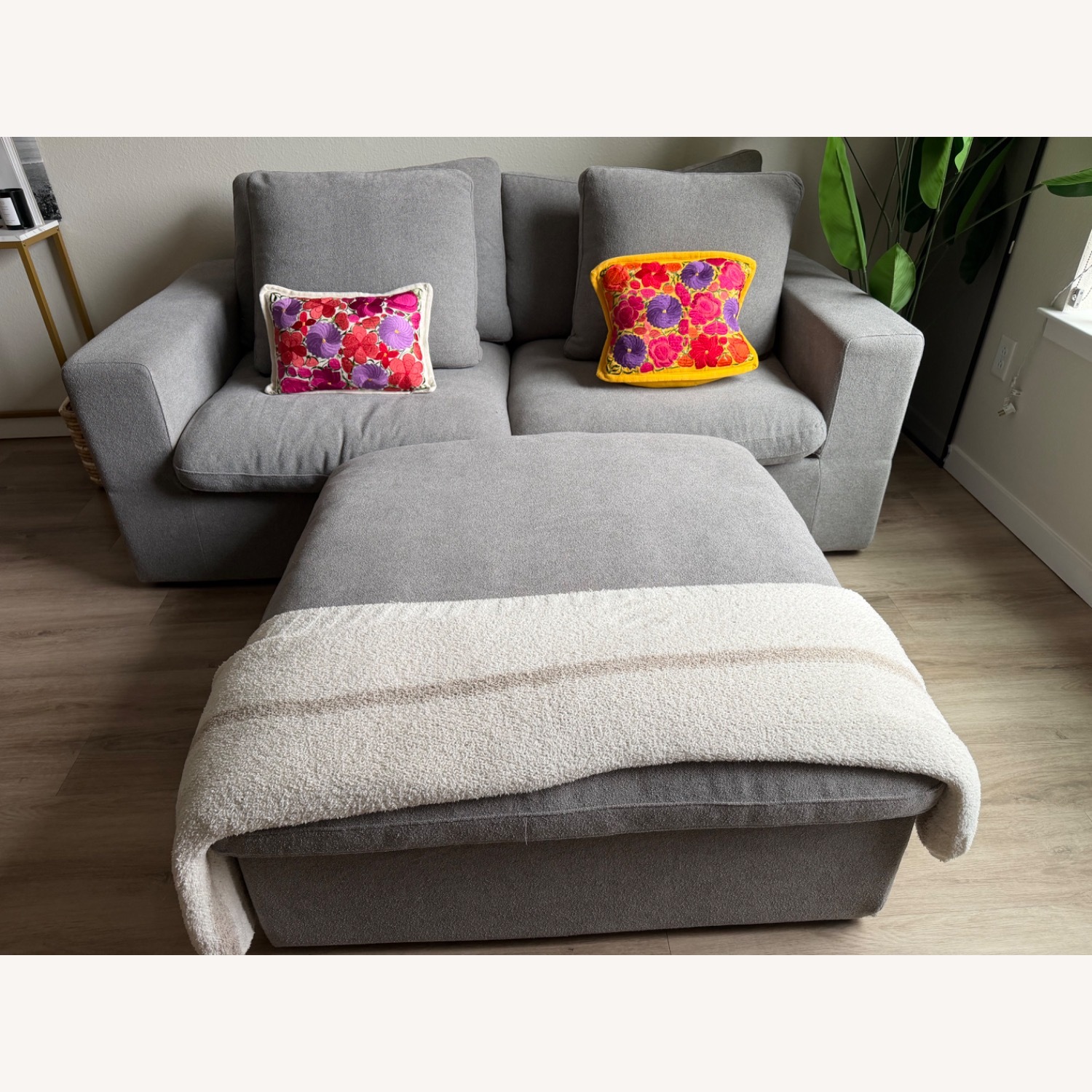 Bed Bath & Beyond Light Gray 3+ Piece Sectional - image-4