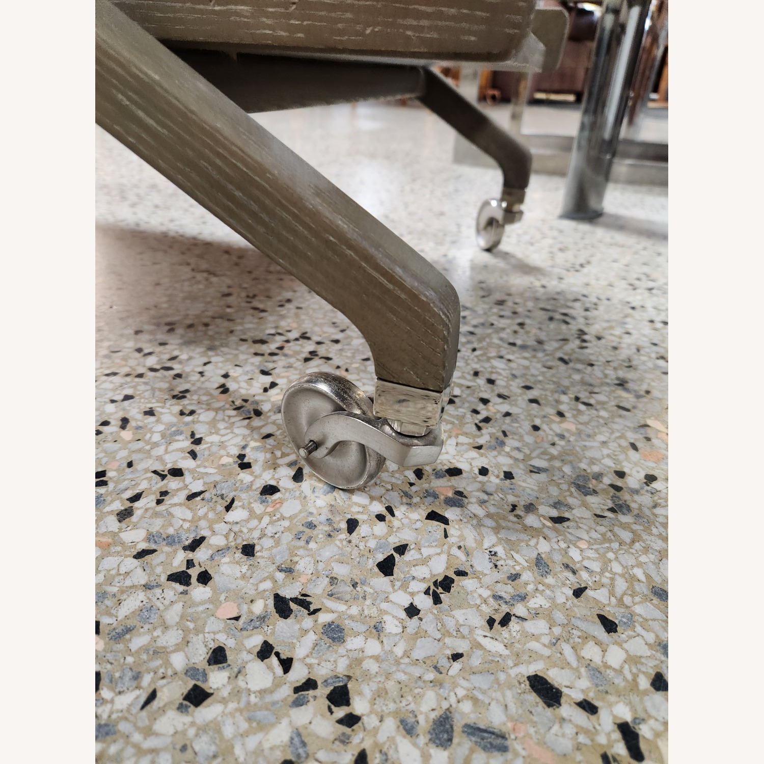 Light Gray Bar Cart Campaign Bar - image-4