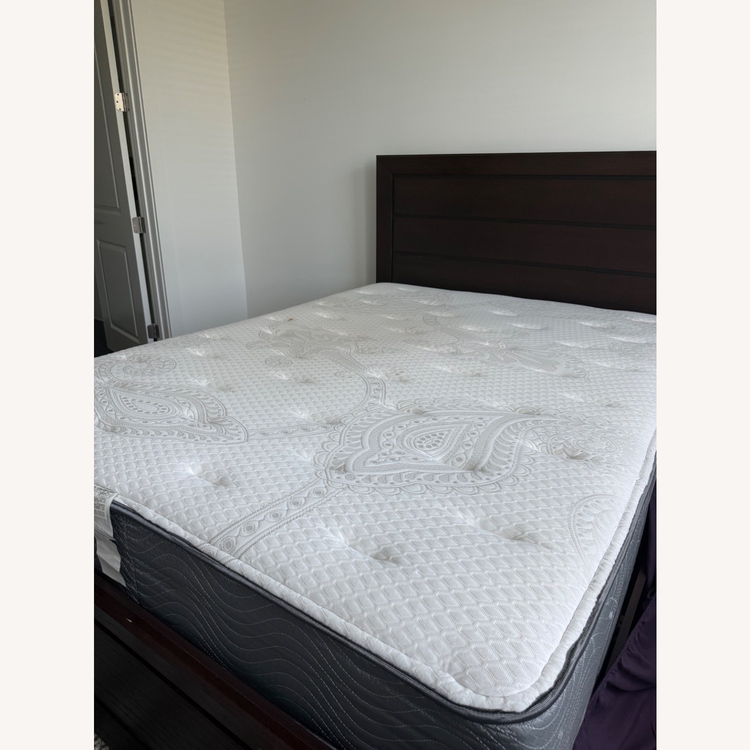 Perfect Starter Bed for Your Space - image-2