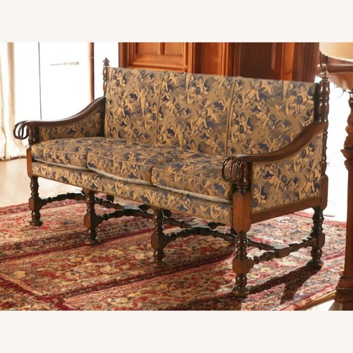 Used Vintage/Antique 3+ Seater Sofa for sale on AptDeco