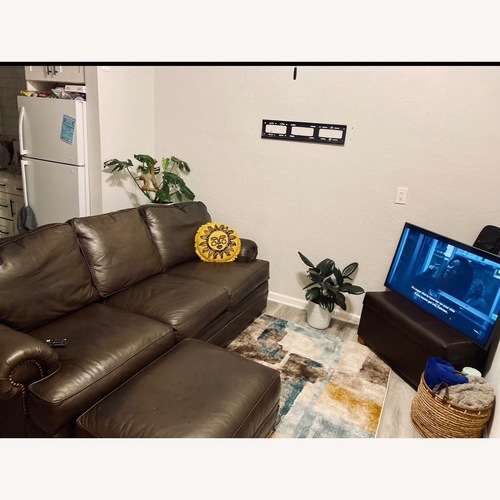 Used Thomasville 3+ Seater Leather Sofa W Ottoman for sale on AptDeco