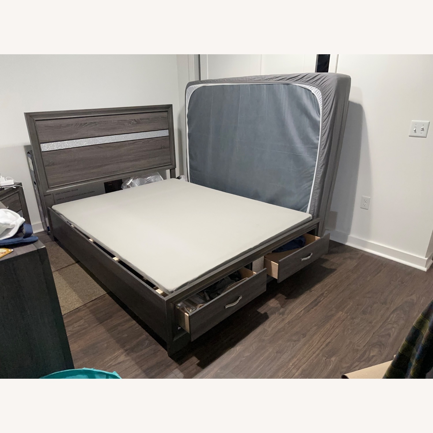 Seville Queen Bed with Bunkie Board - image-2