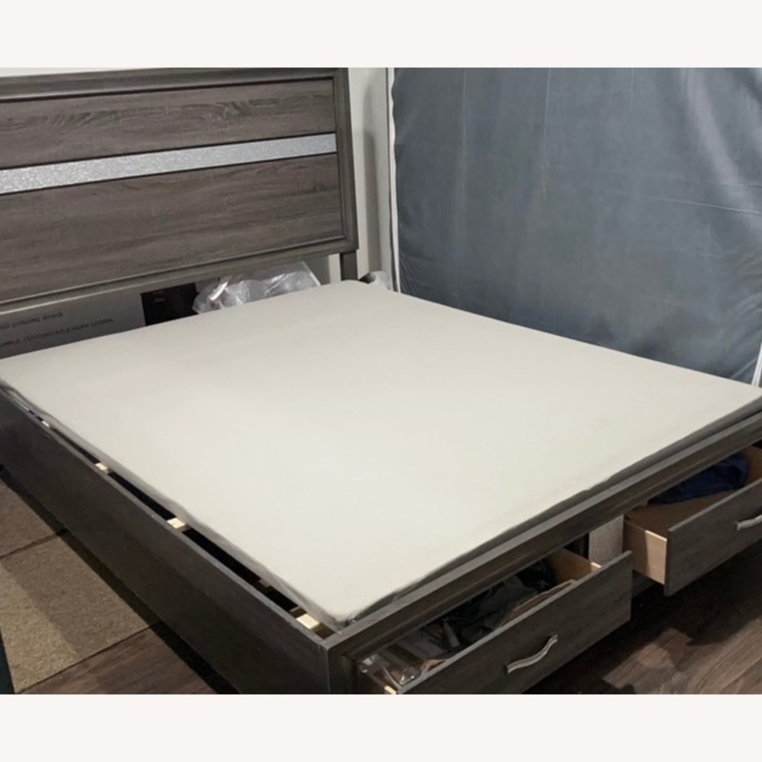 Seville Queen Bed with Bunkie Board - image-3