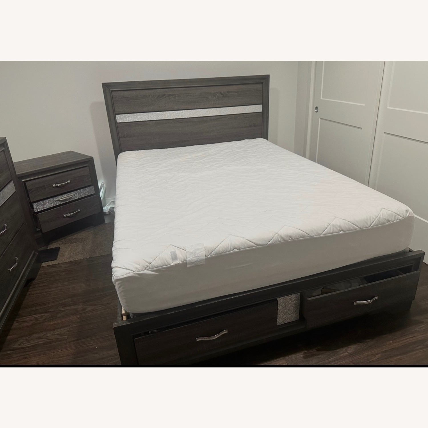 Seville Queen Bed with Bunkie Board - image-1