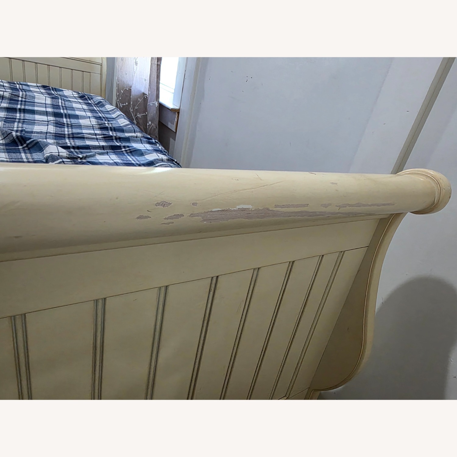 Ethan Allen Jamie White Wood Twin Bed - image-4