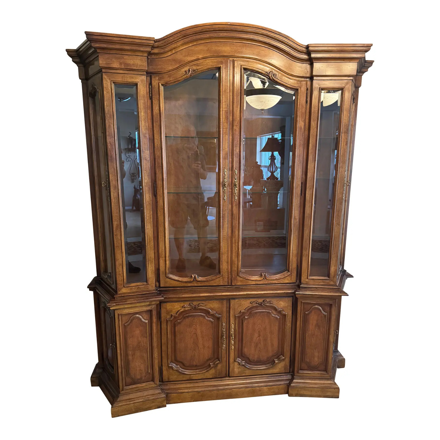Drexel Heritage French Provincial China Cabinet - image-4