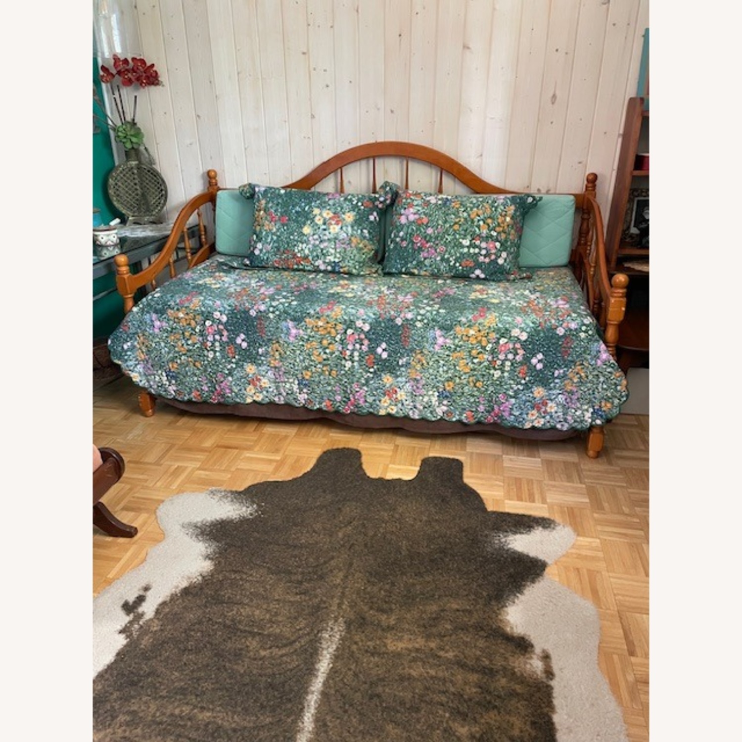 Twin Daybed With Trundle  - image-1