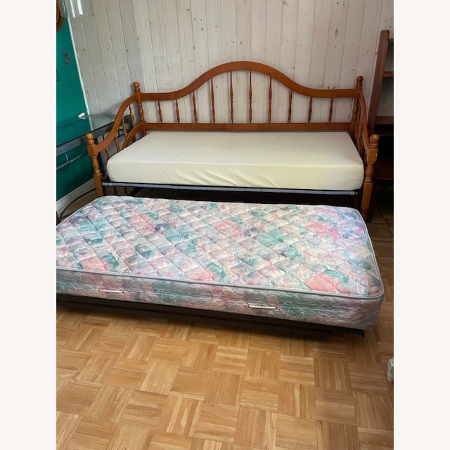 Twin Daybed With Trundle  - image-3