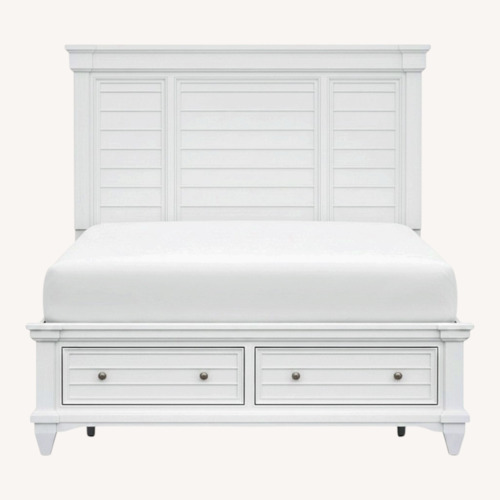 Used Hilton Head Traditional White Queen Bed for sale on AptDeco