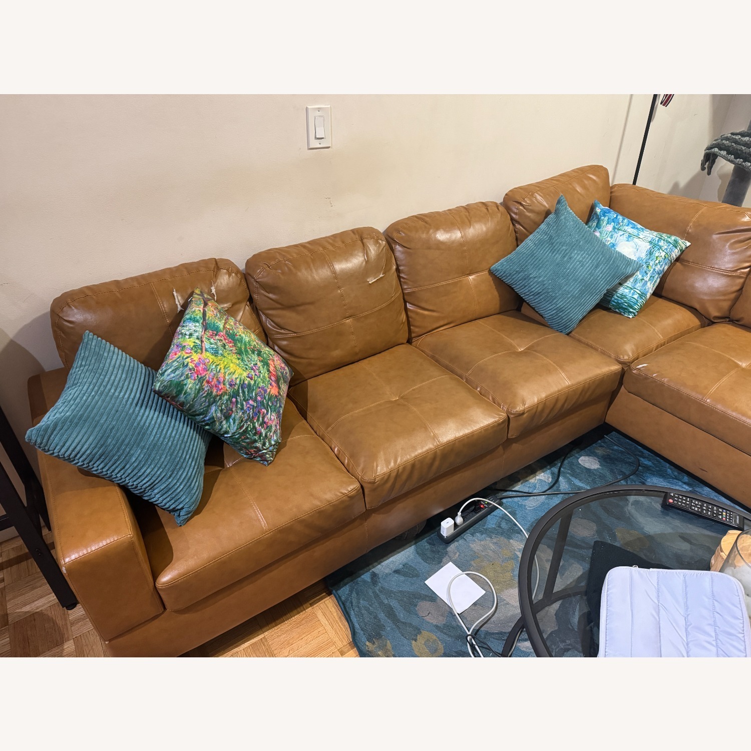 L-Shaped Sectional Couch - image-6