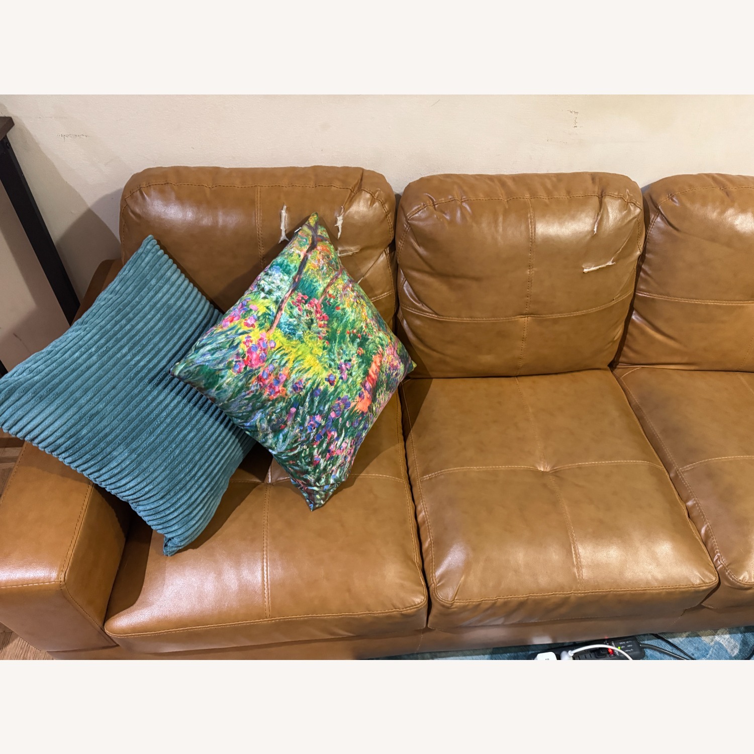  L-Shaped Sectional Couch - image-2