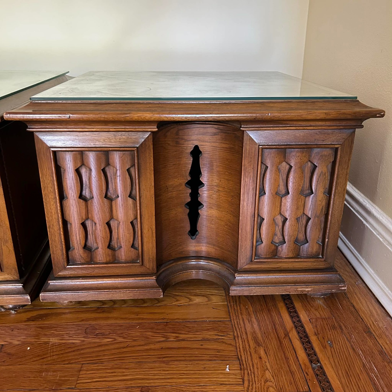 Pair of Vintage End Tables - image-3