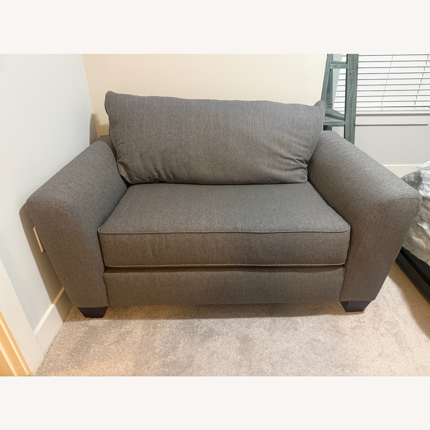 Rooms to Go Dark Gray Loveseat - image-1