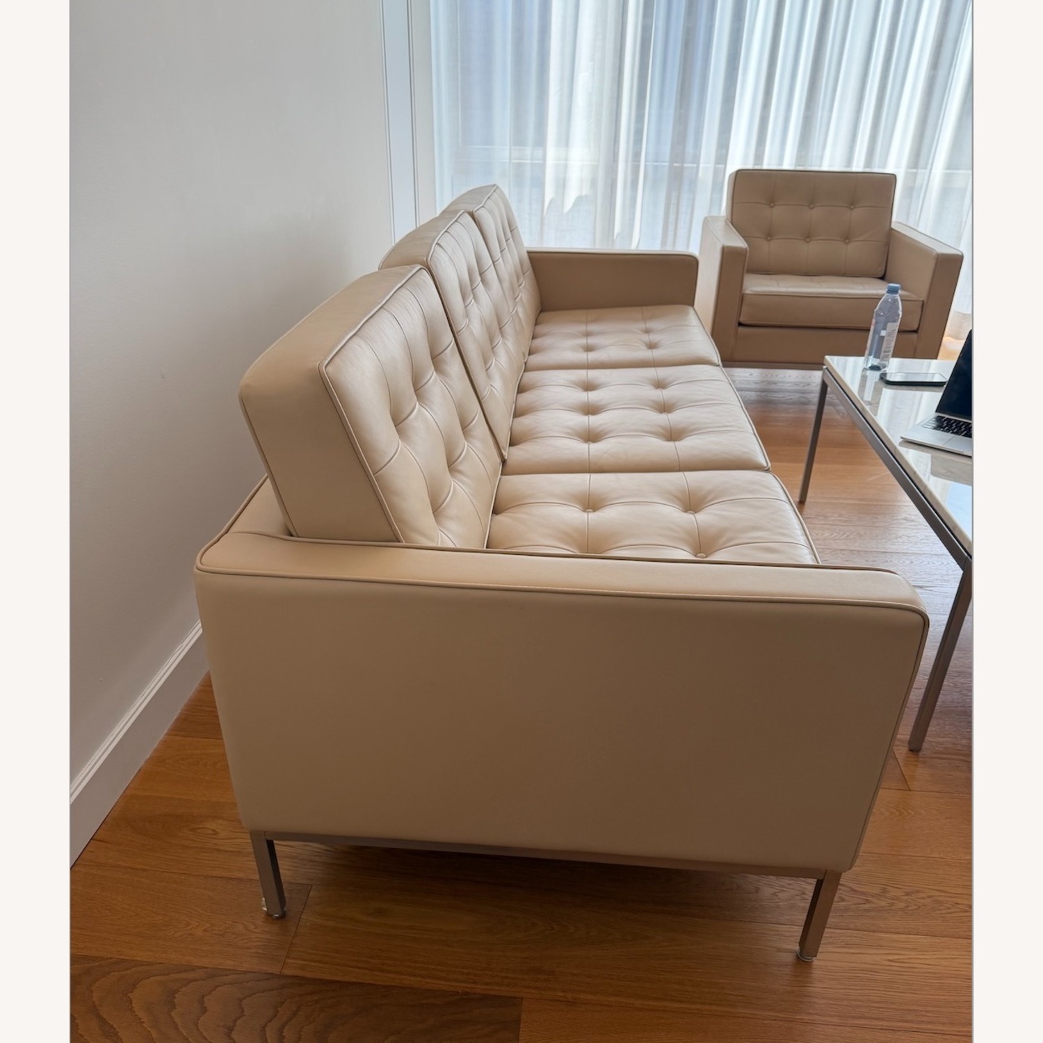 Florence Knoll Sofa ( Beige / Satin ) - image-6
