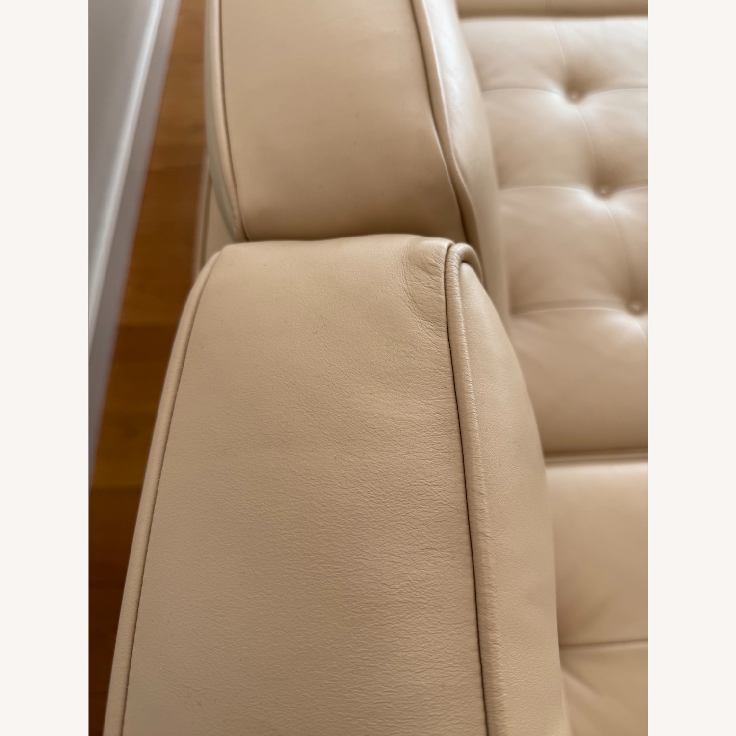 Florence Knoll Sofa ( Beige / Satin ) - image-4