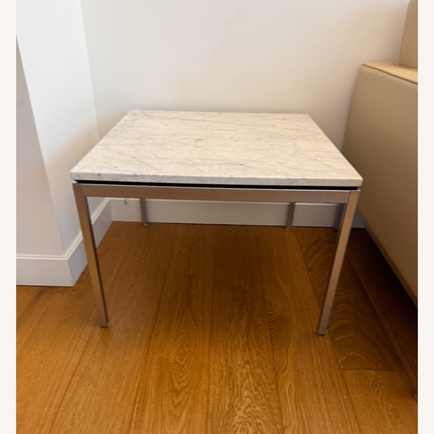 Florence Knoll Side Table ( Carrara / Satin ) - image-7