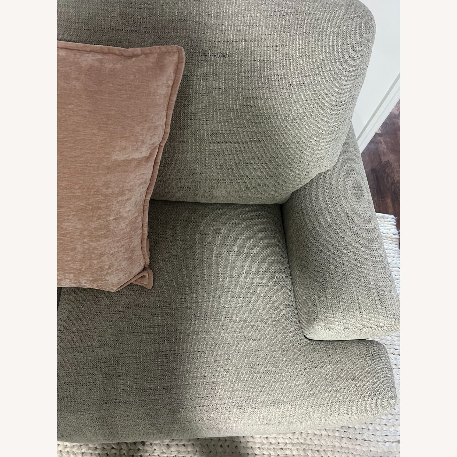 Raymour & Flanigan Vayda Light Gray Loveseat - image-5