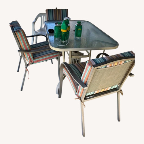 Used Patio Set  for sale on AptDeco