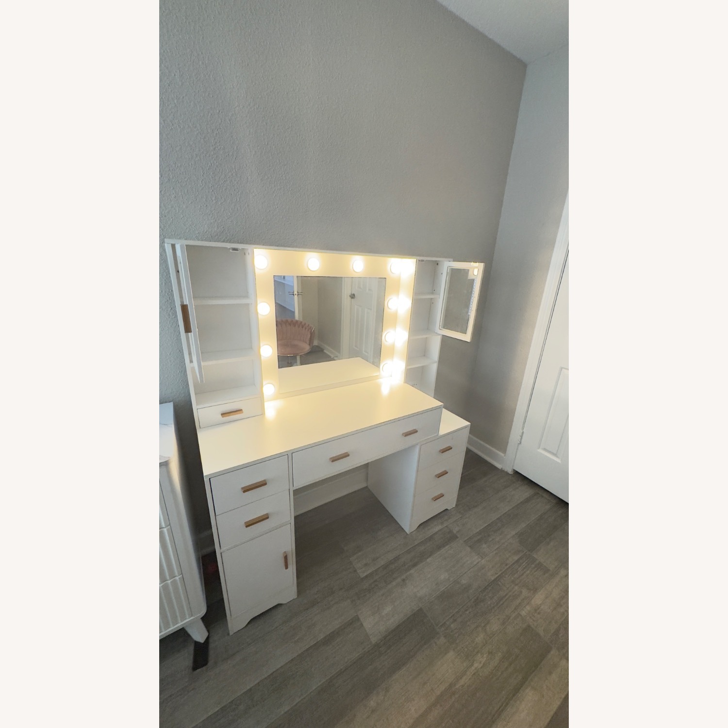 White Vanity - image-2