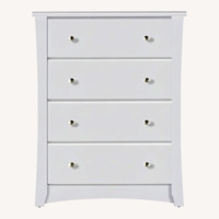 Raymour & Flanigan Crest 4-Draw Bedroom Chest