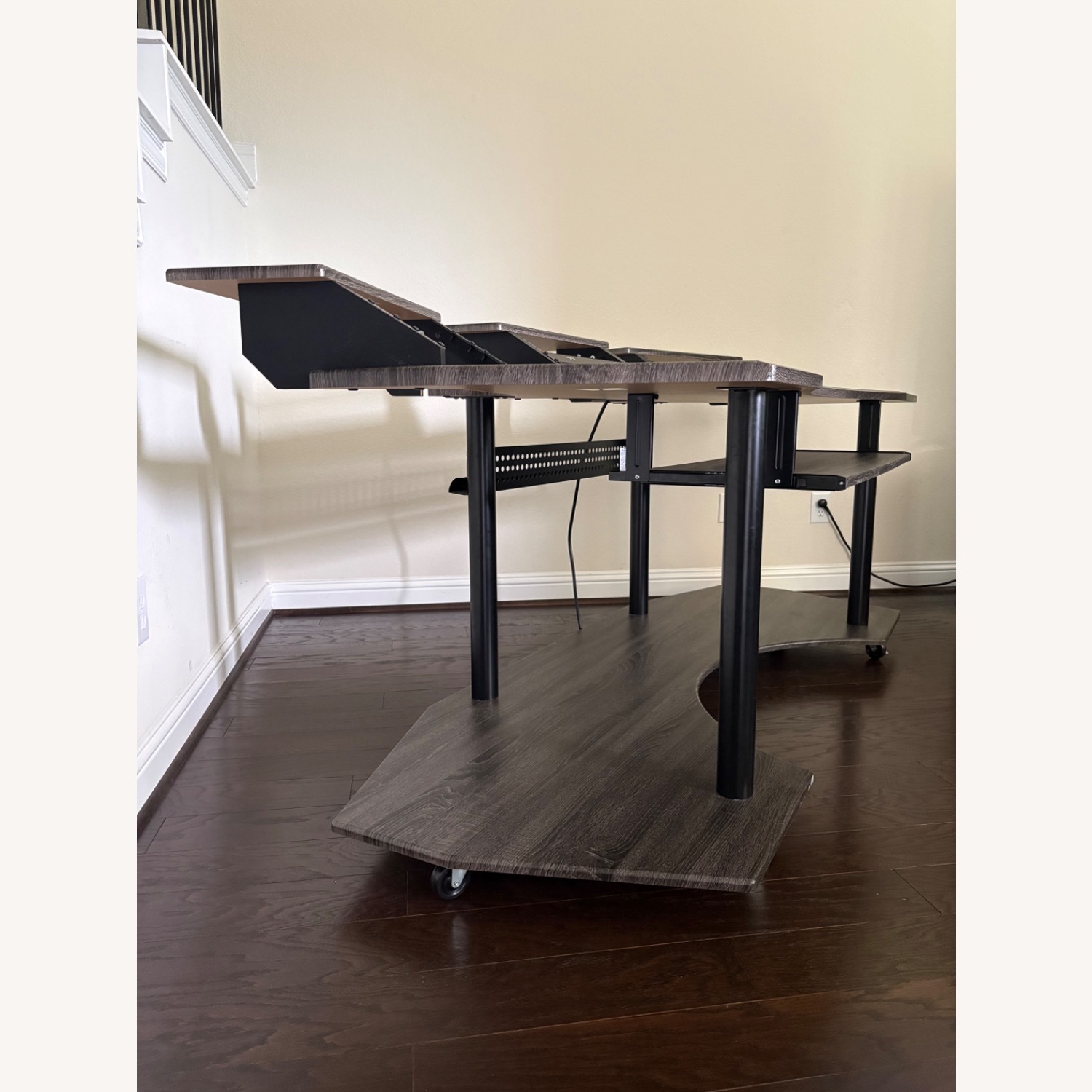 Black Oak 4-Shelf Music Recording Studio Desk - image-4