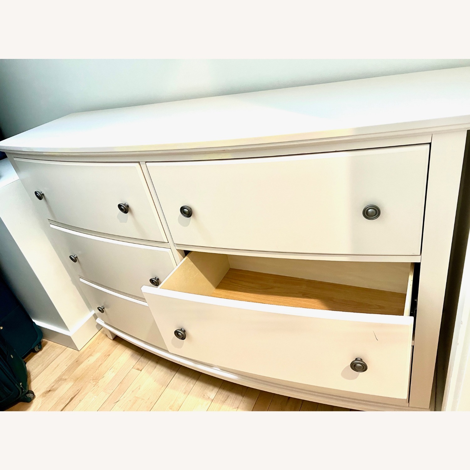 Raymour & Flanigan White Kylie 6-Drawer Dresser - image-3