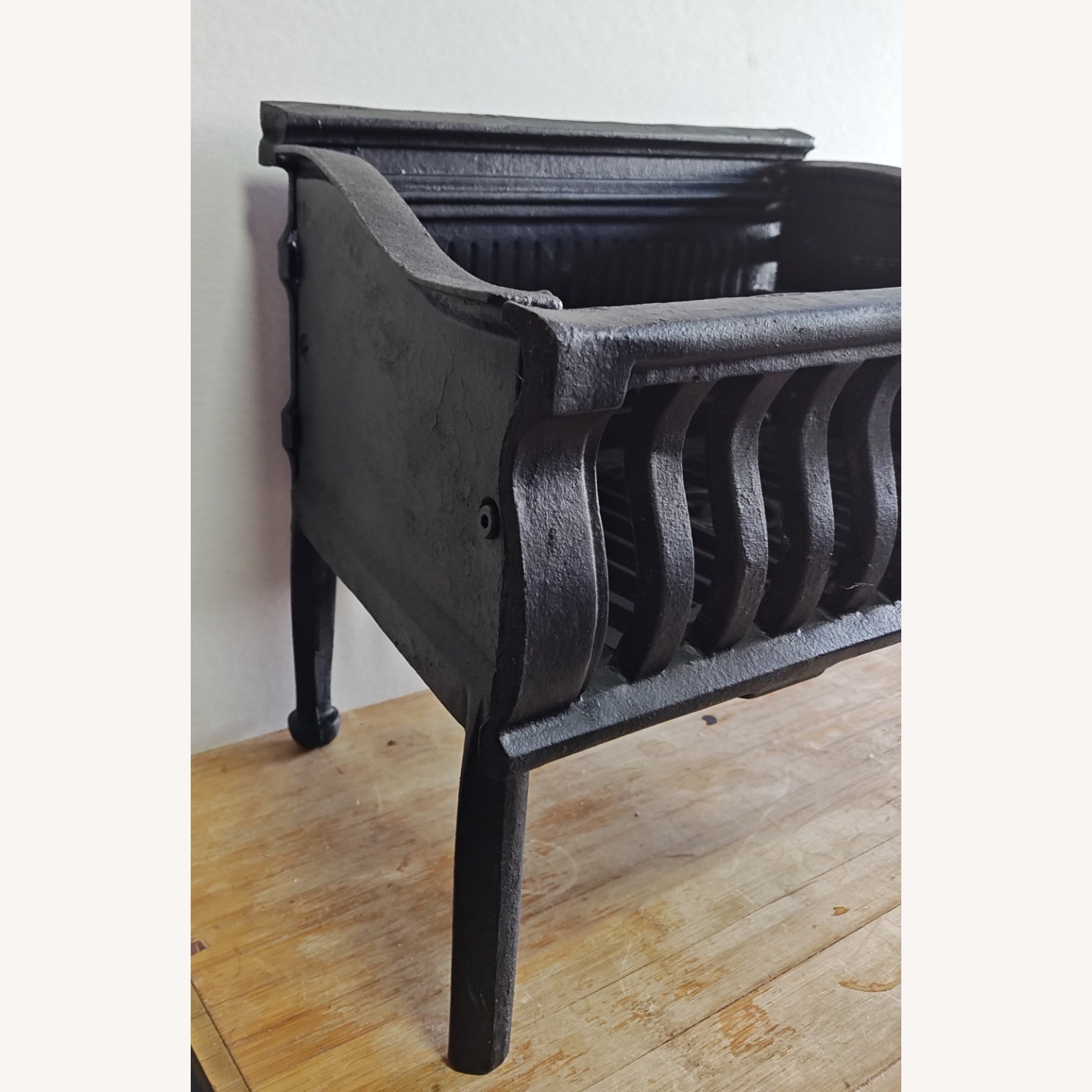 Vintage Traditional Fireplace Basket Grate - image-5