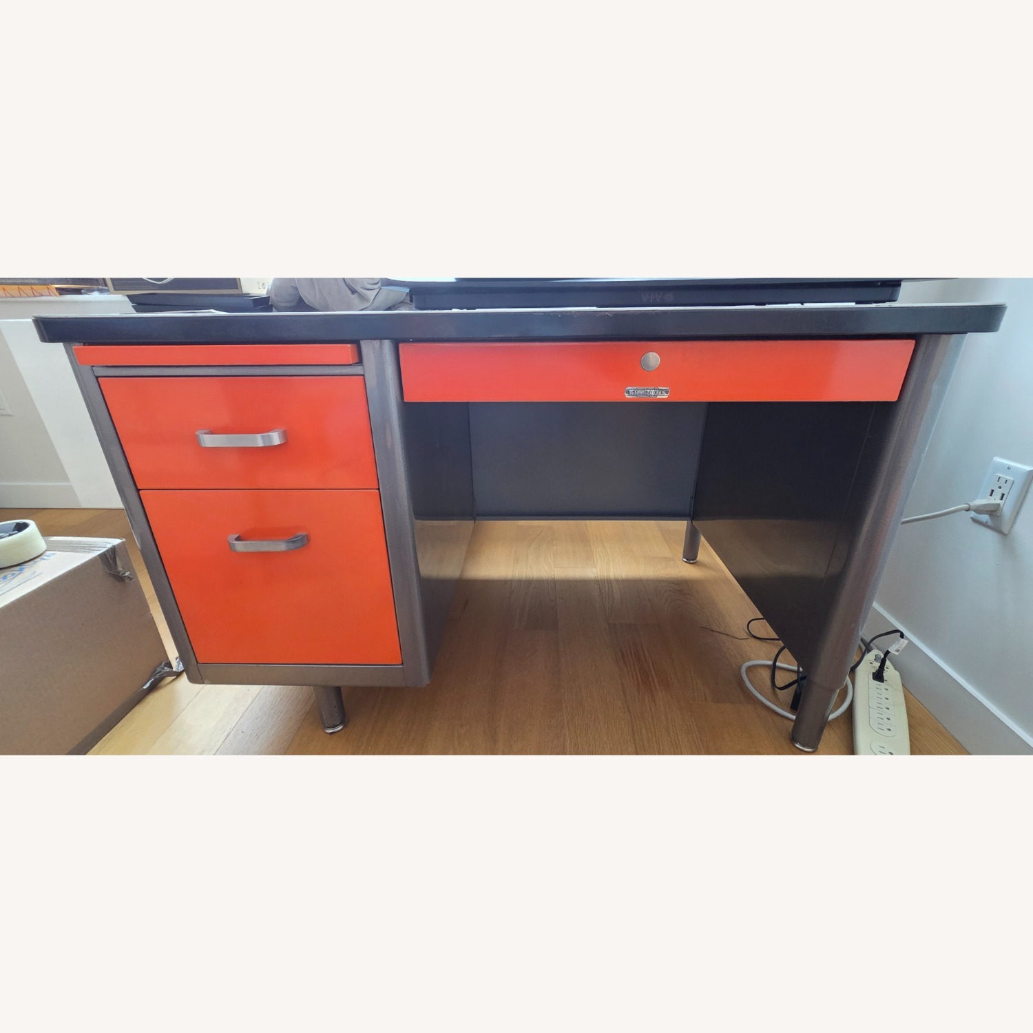 Antique Single-Pedestal Tanker Desk - image-3