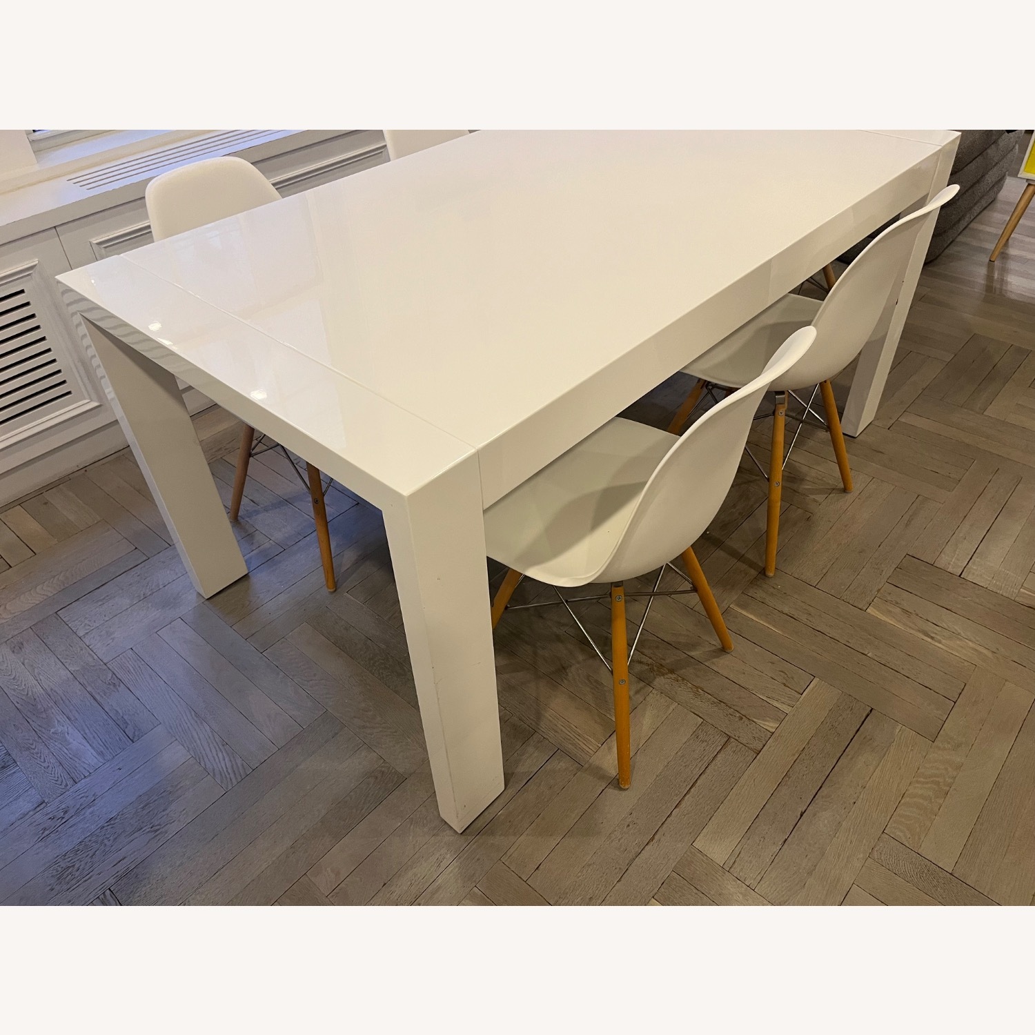 Modern High Gloss Extendable Table (6-8) - image-2