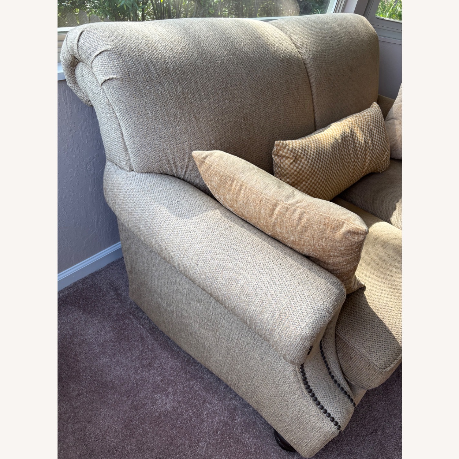 Loveseat - image-2