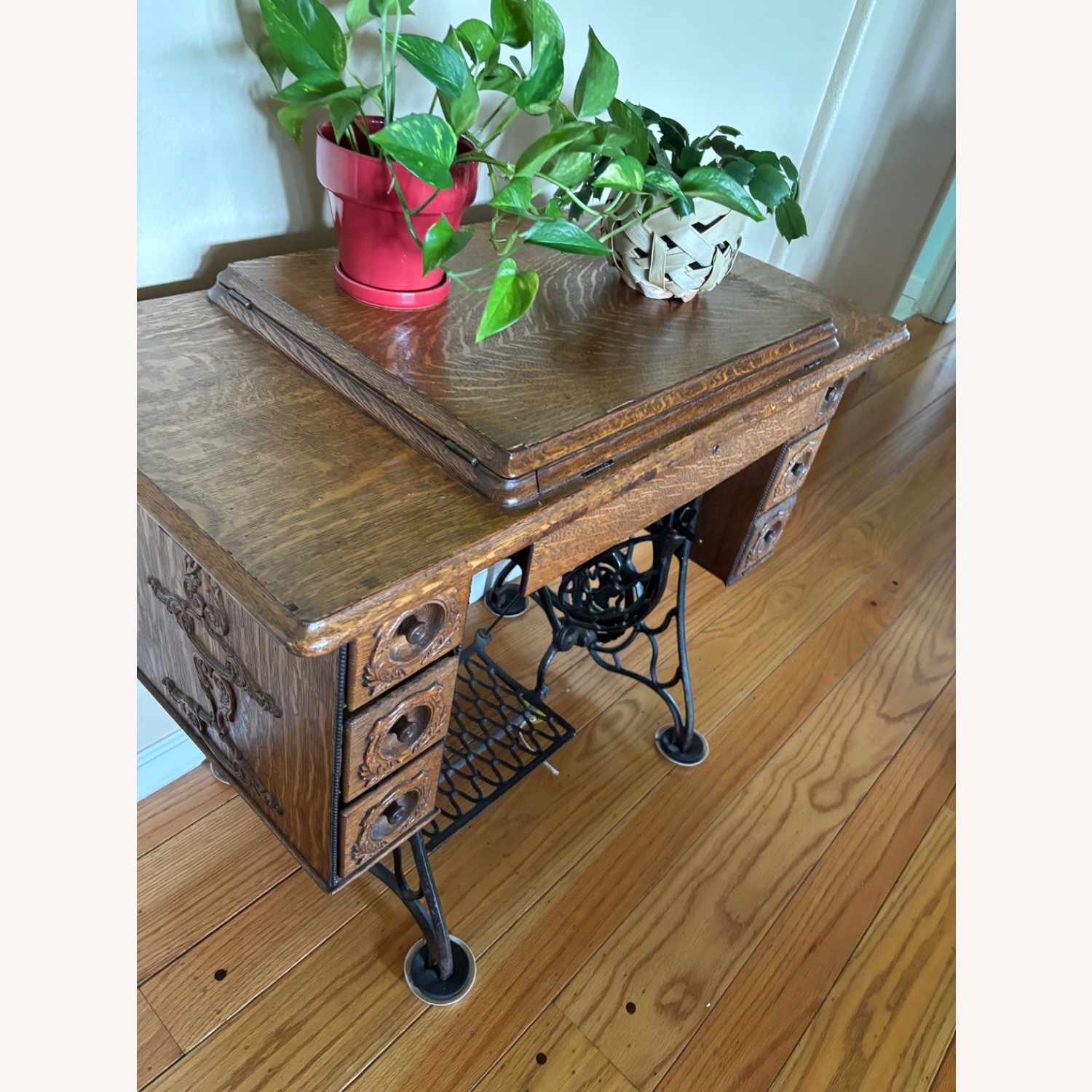 Vintage Singer Sewing Table - image-3