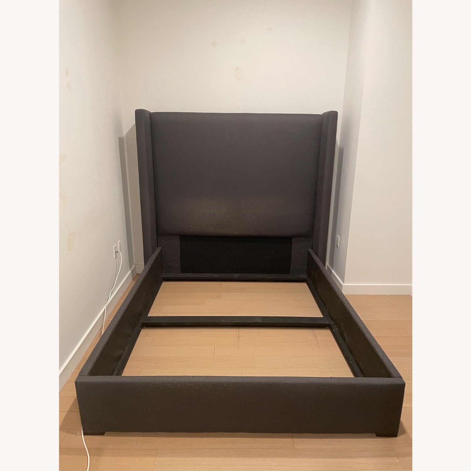 Akain Dark Gray Fabric Queen Bed - image-3
