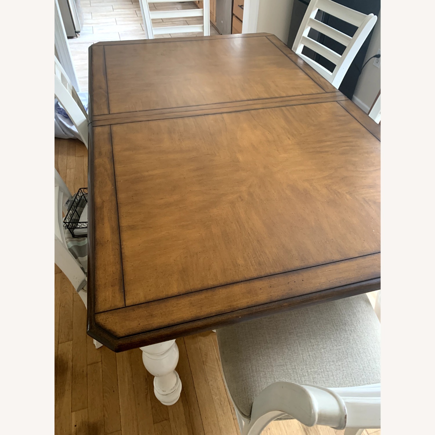 Havertys Dining tTable with 4 Chairs - image-3