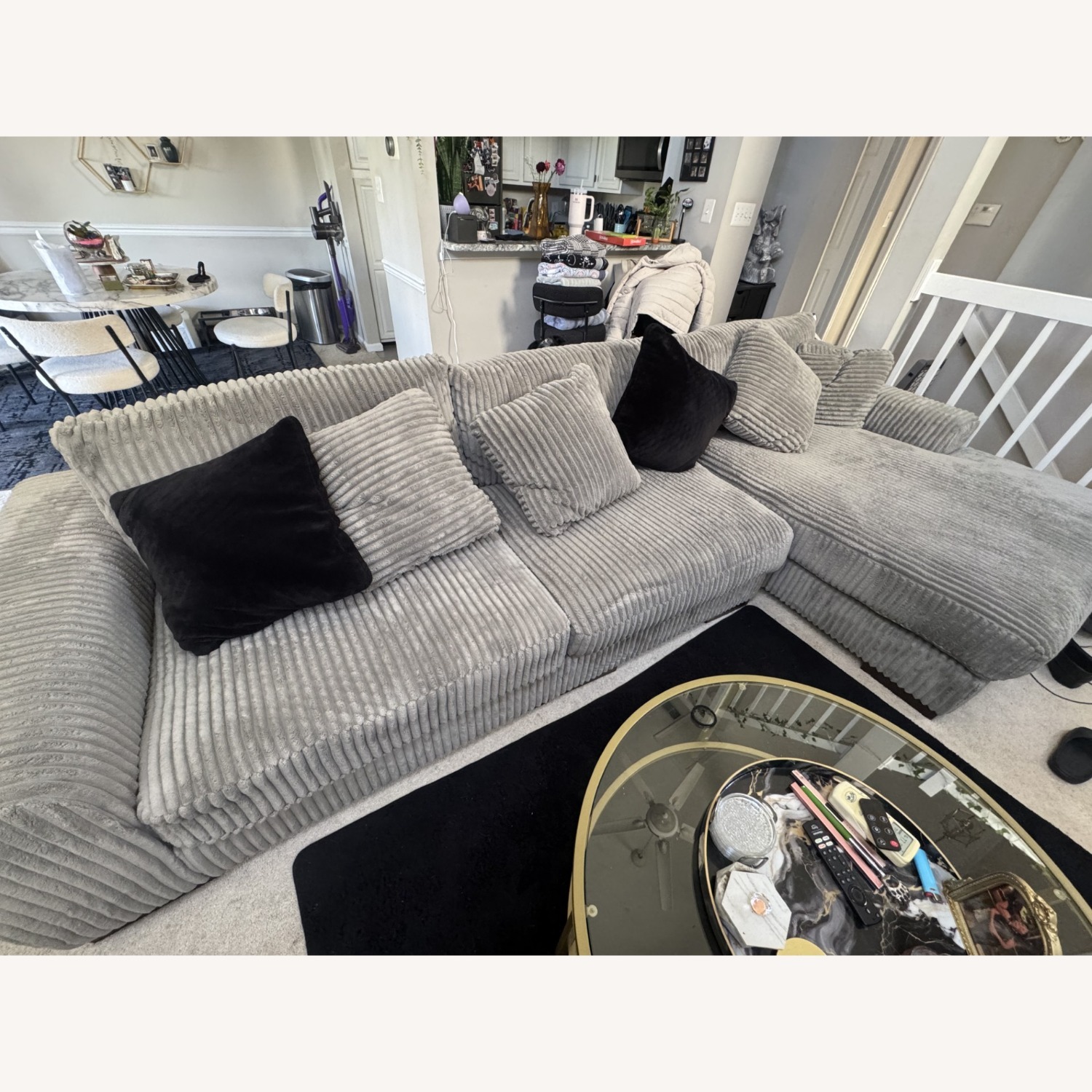 Ashley Lindyn 5-Piece Sectional - image-2