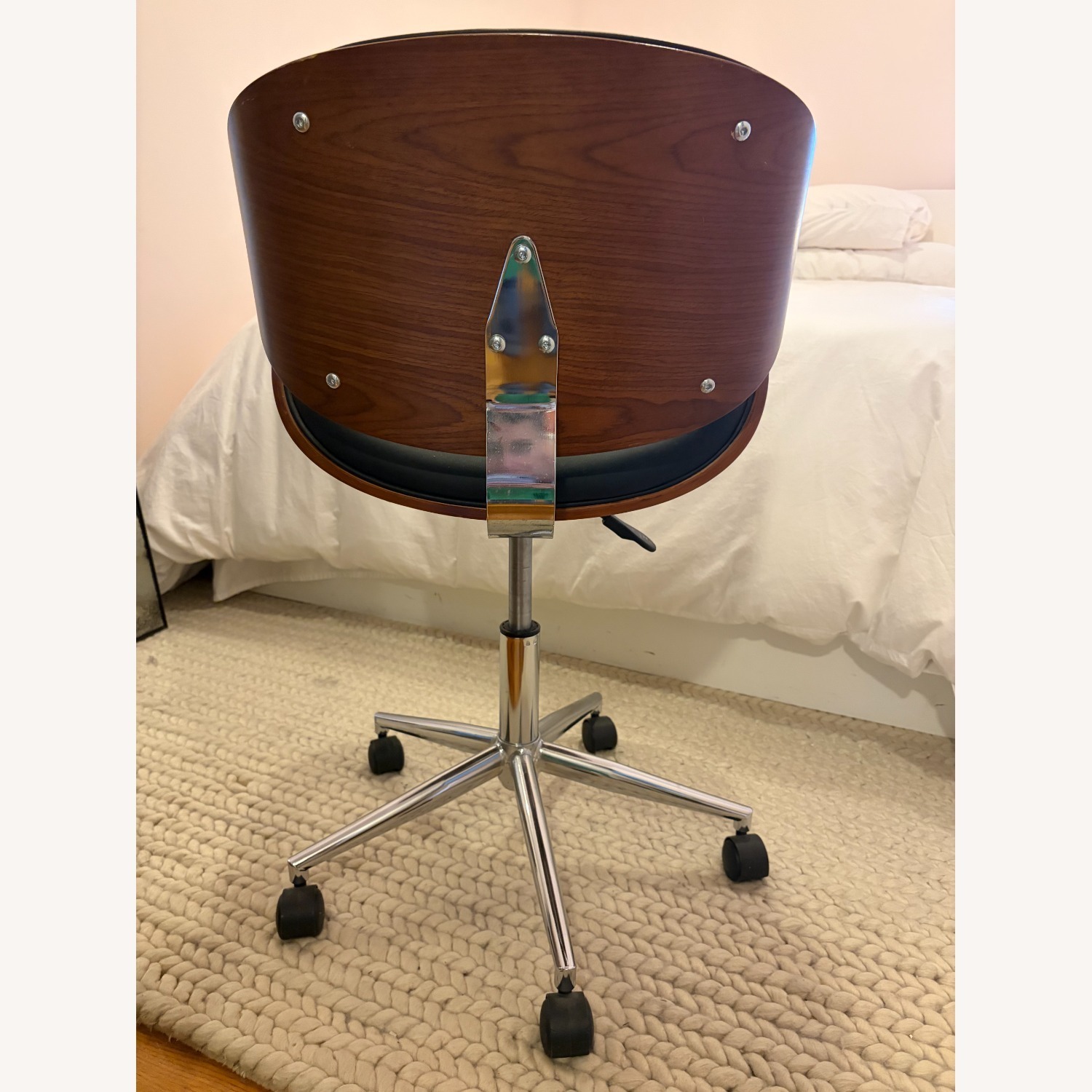 Black Polyurethane Office Chair - image-3