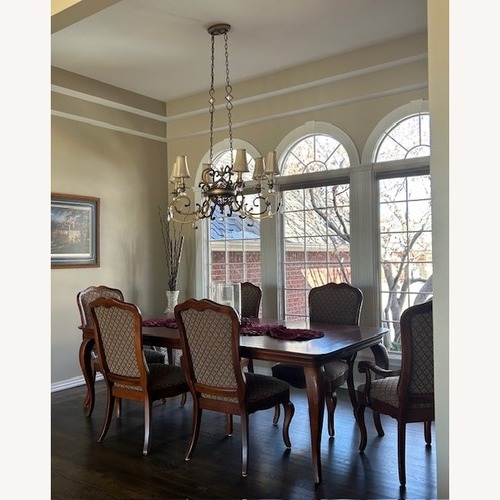 Used Thomasville Furniture Industries Dining Sets for sale on AptDeco