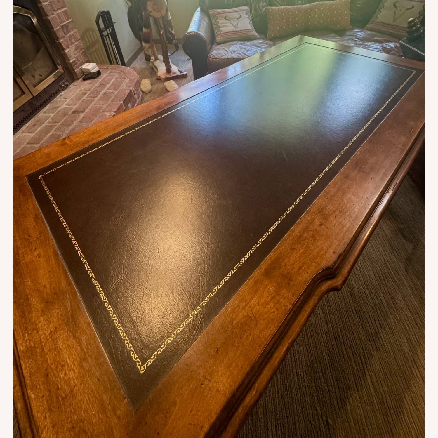 Stanley Furniture Wood Desk - image-5