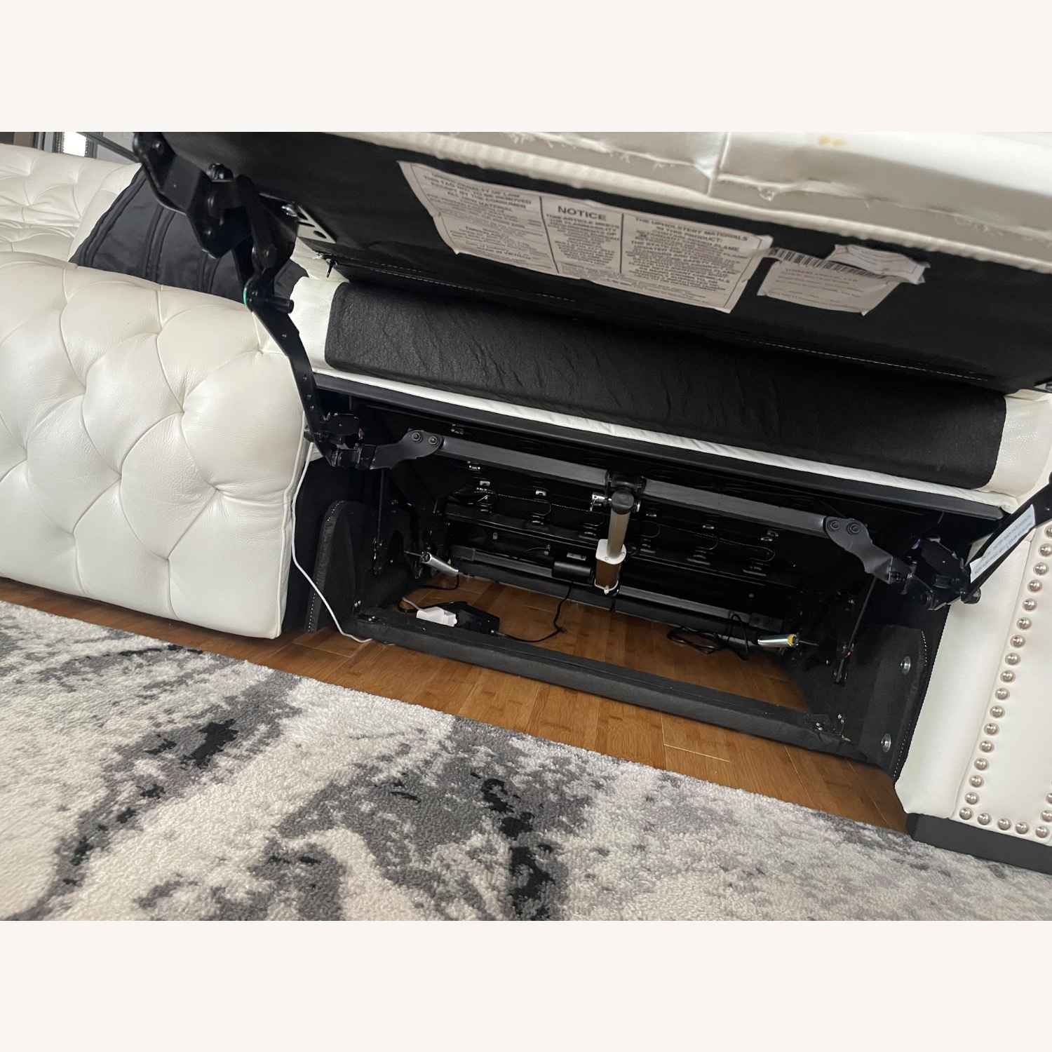 White Leather 3+ Piece Sectional - image-8