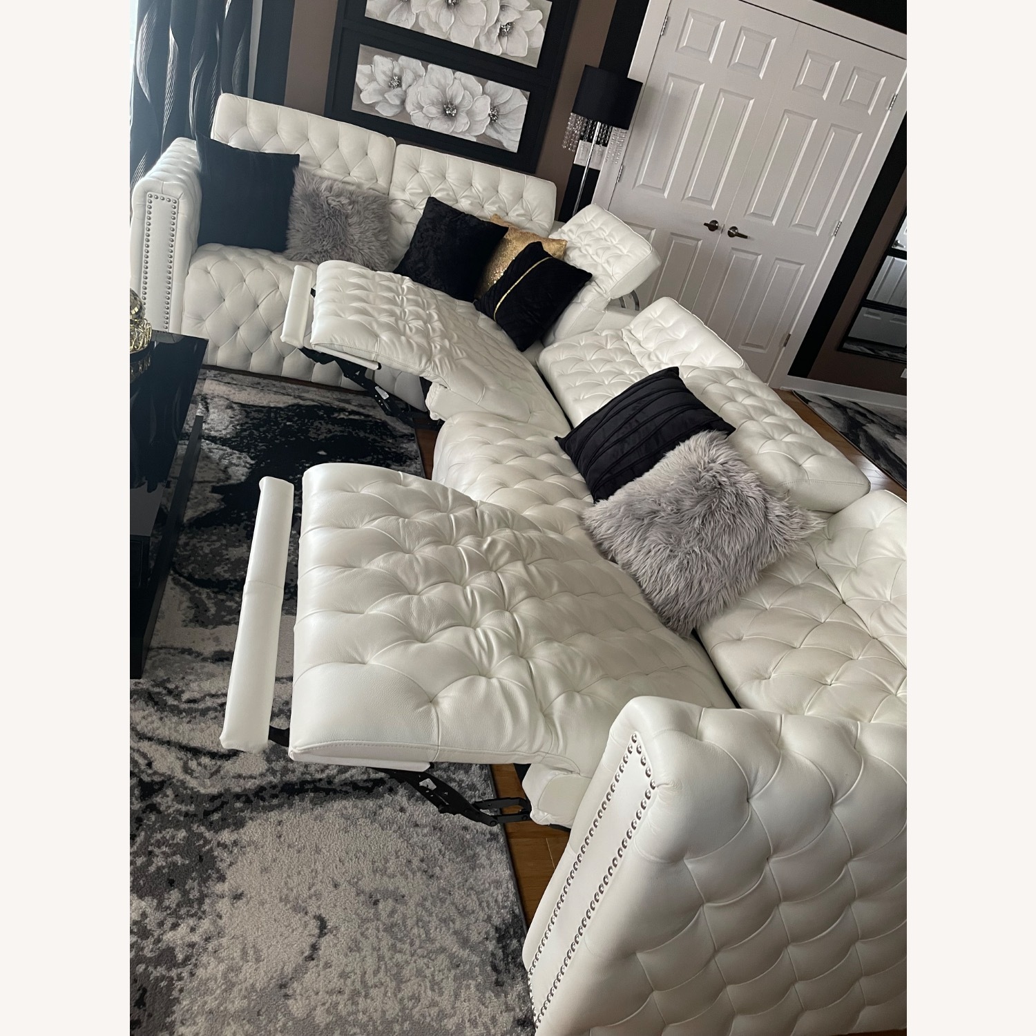 White Leather 3+ Piece Sectional - image-6