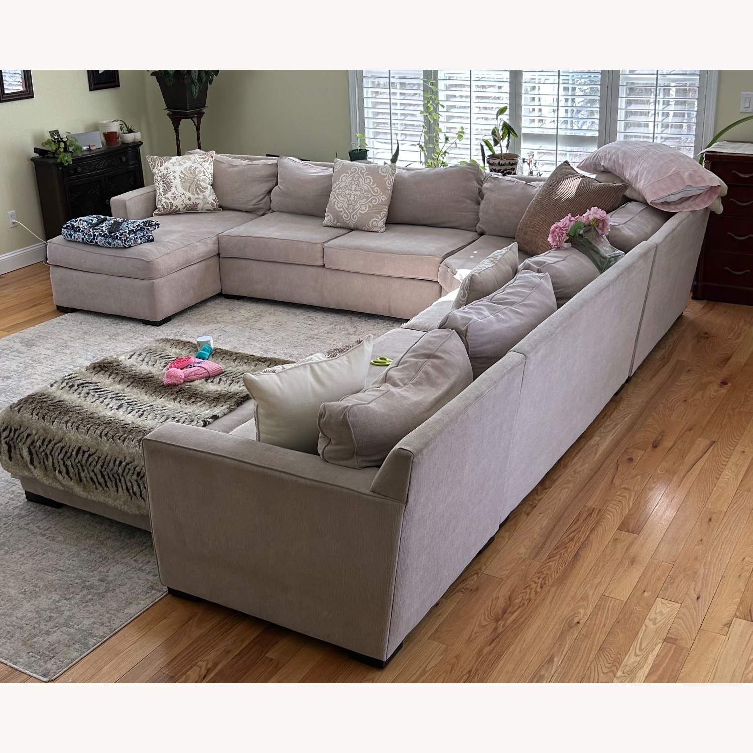 Macy's 3+ Piece Sectional - image-4