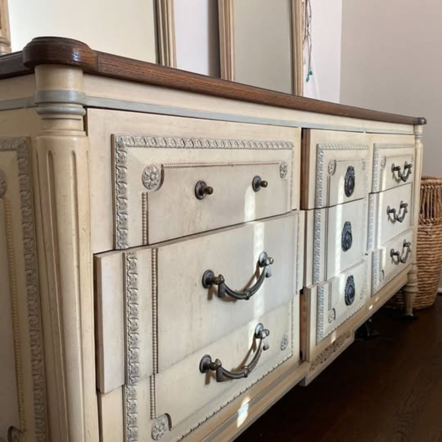 Vintage/Antique French Provincial Wood Dresser - image-4