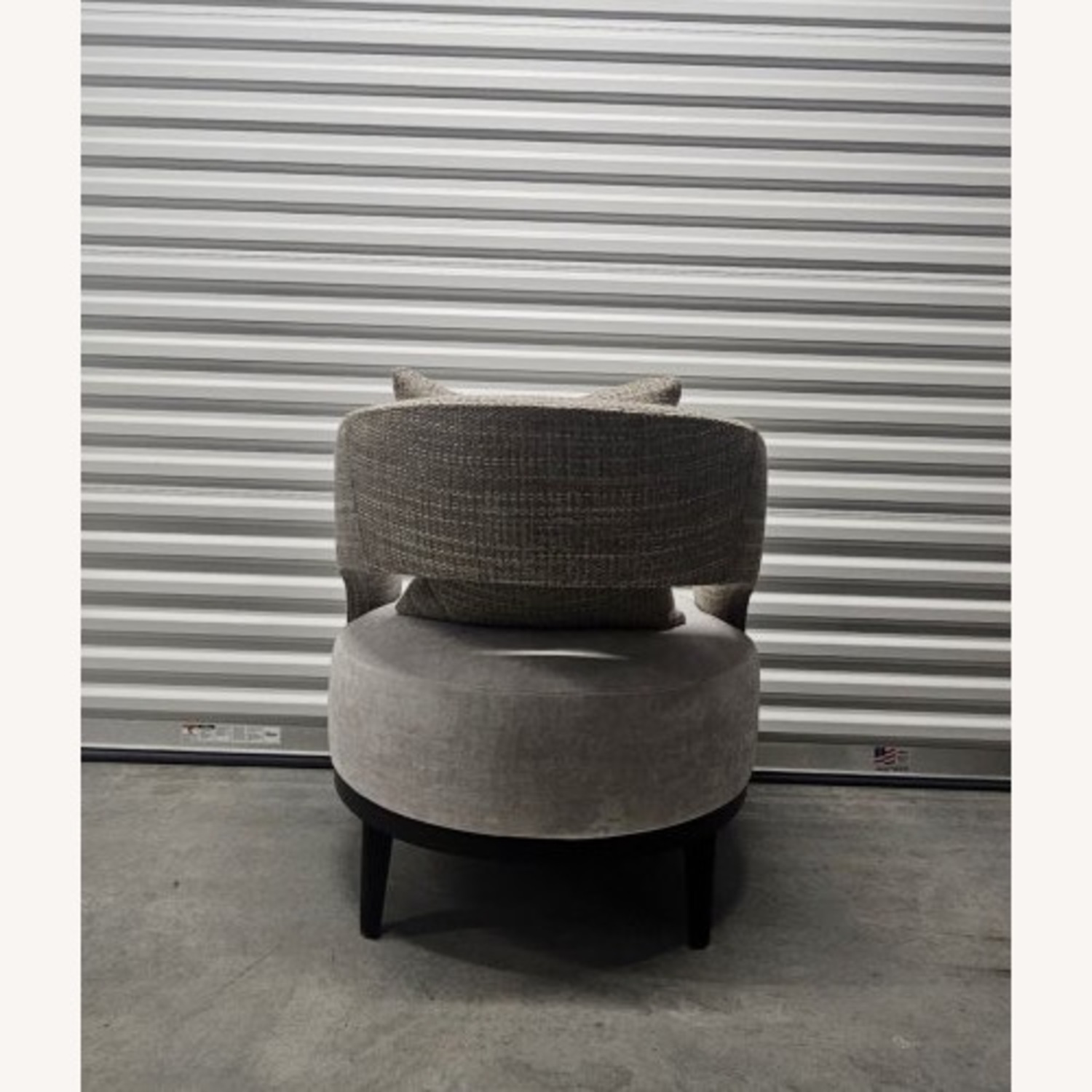 Adriana Hoyos Bolero 300 Armchair - image-2