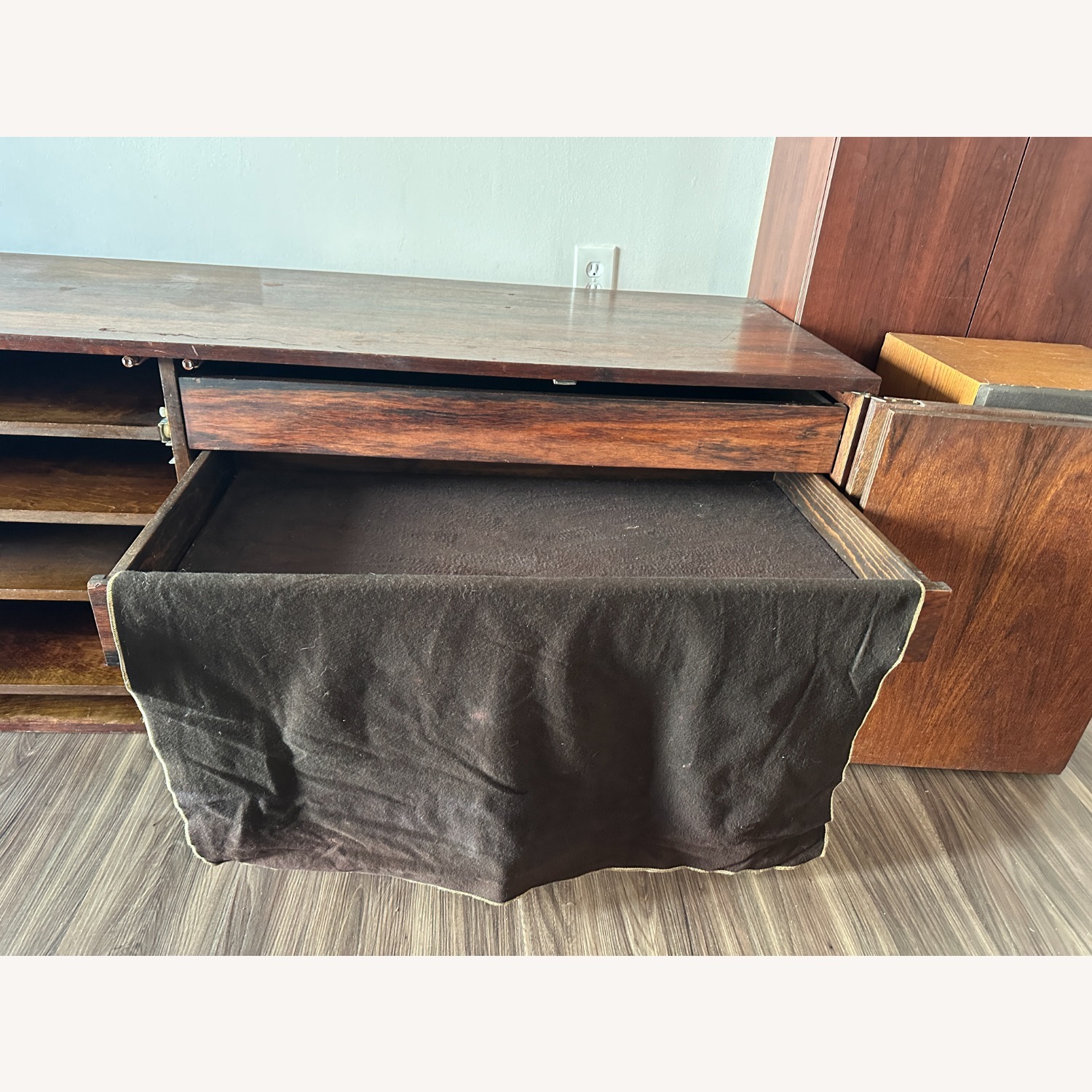 Vintage/Antique Dark Brown Wood Sideboard - image-6