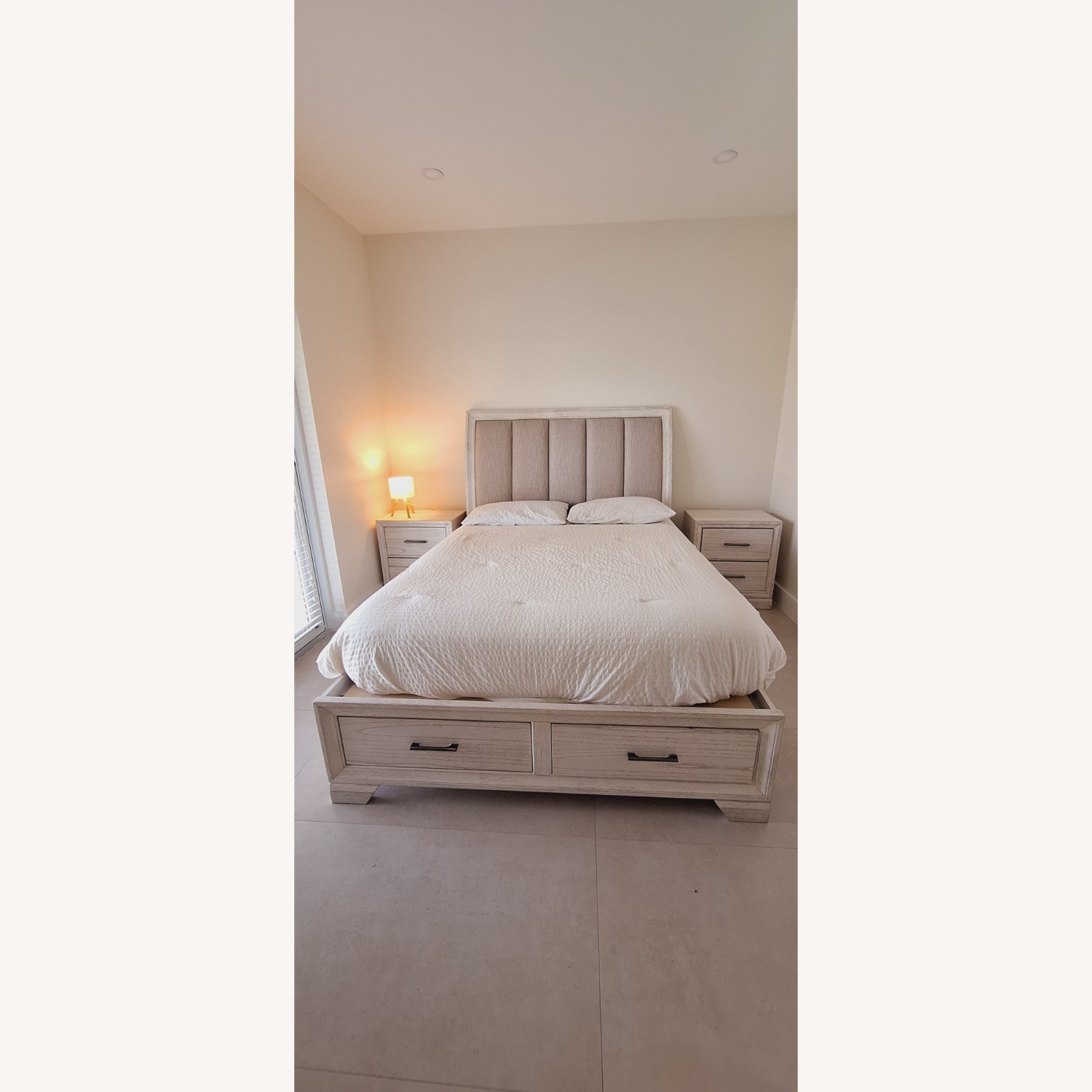 Queen Storage Bed White Oak - image-5