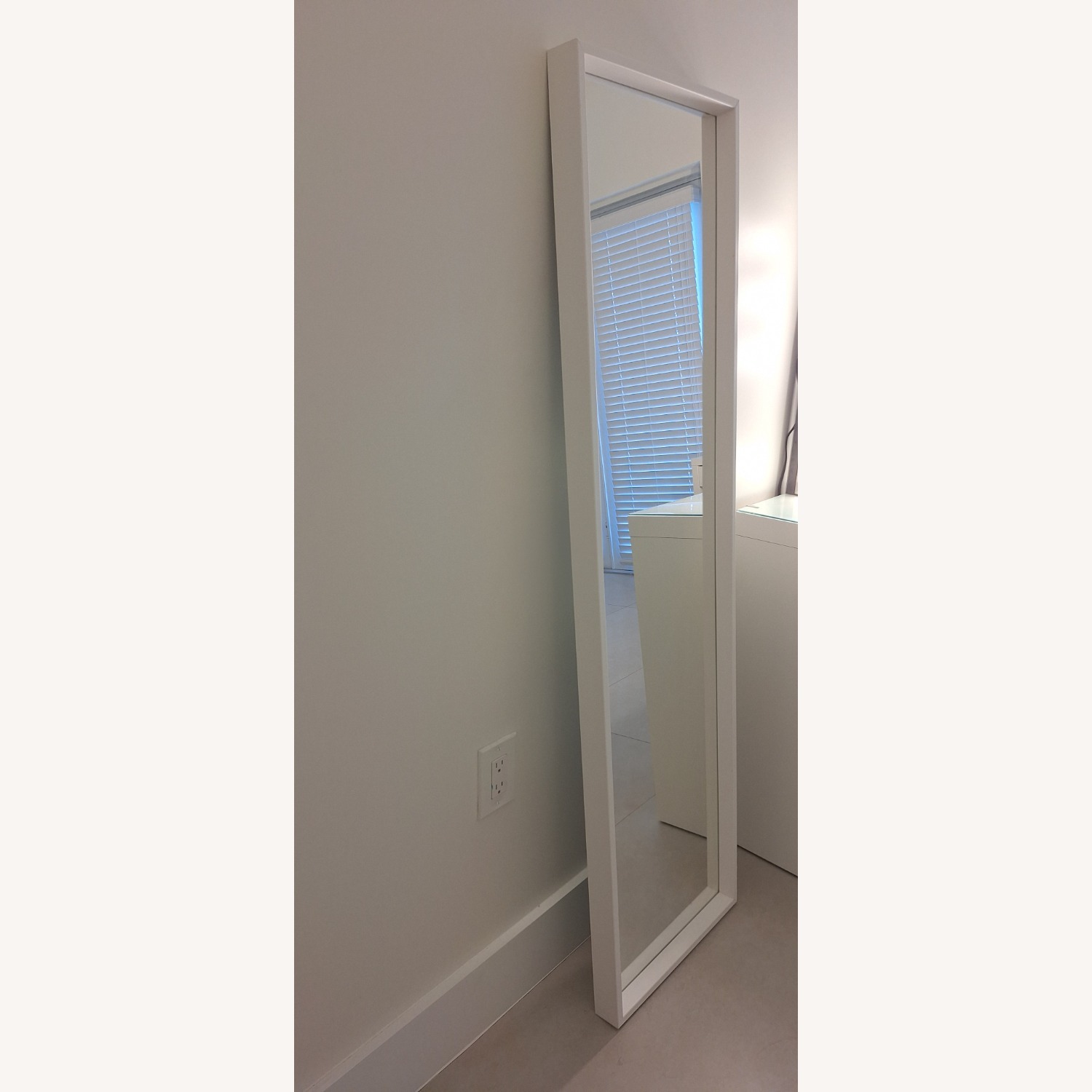 IKEA Nissedal Mirror White - image-7