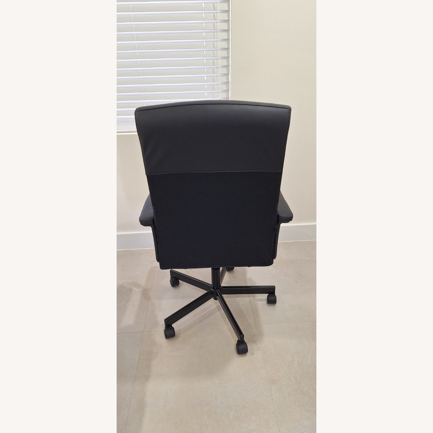 IKEA Millberget Swivel Chair Murum Black - image-4