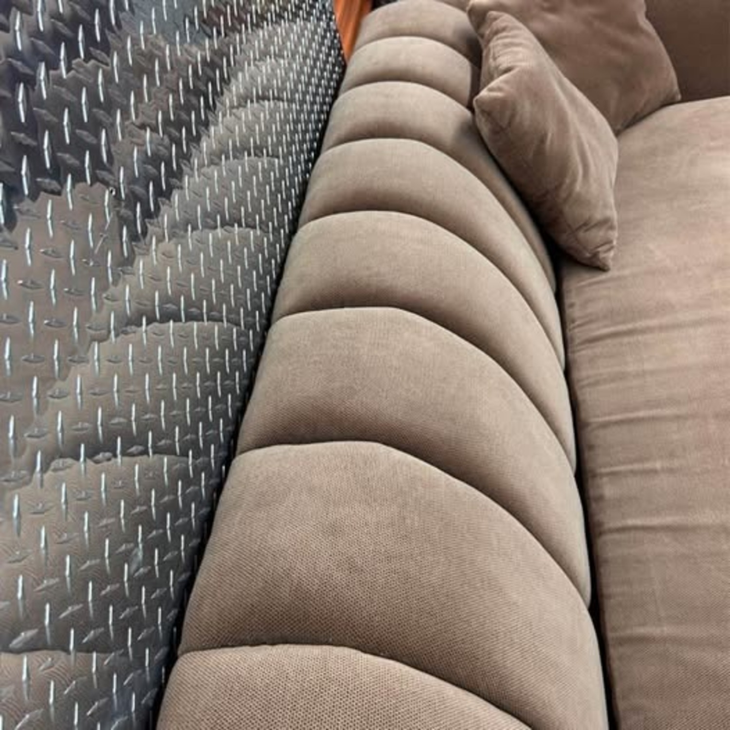 Vintage/Antique Schweiger 3+ Seater Sofa - image-4