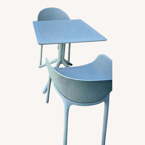 Used Wayfair White Patio Furniture Set for sale on AptDeco